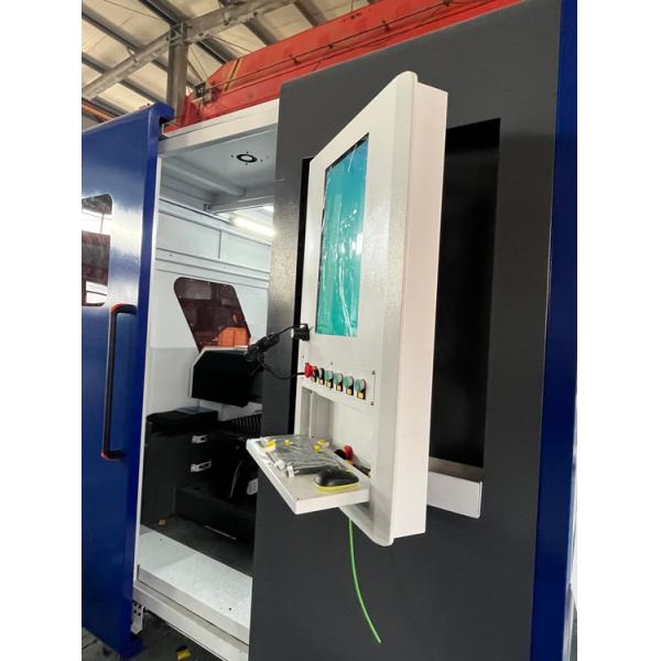 Raytools Laser Head Metal Stainless Steel Tube and Iron Sheet Automatic Closed Fiber Laser Cutting Machine