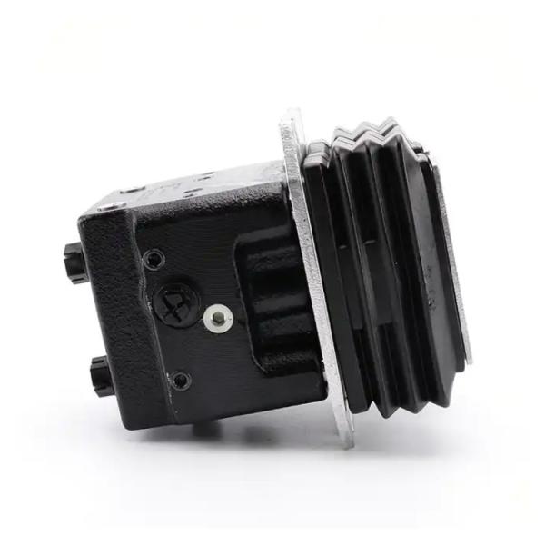 Excavator Foot Pilot YN30V00105F2 Foot Pedal Control Valve For Kobelco SK200-8 SK250-8 SK220-8