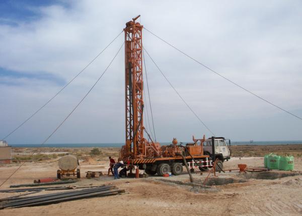 Mud Positive Circulation Truck Mounted Drilling Rig  For Geological Exploration