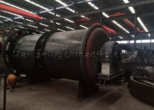22KW 900 minério mineral de 2 toneladas Rod Mill Crusher do × 2400mm