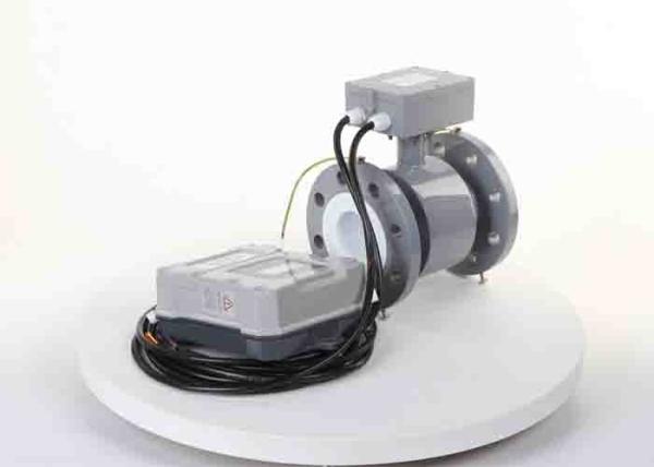 District / Sectional Electronic Water Flow Meter 16 - 40 Bar Pressure