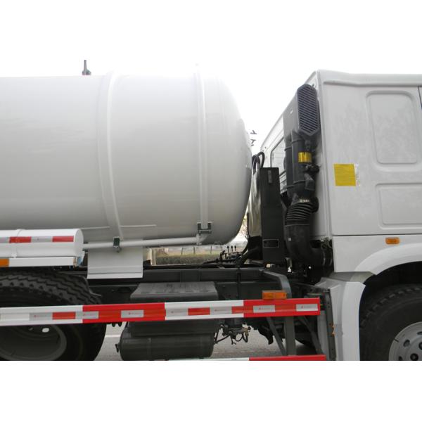 Тележка нечистот вакуума высокой эффективности 17CBM LHD 336HP для урбанского дождя Wells