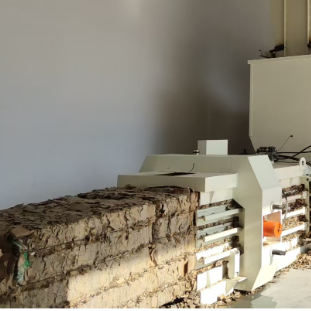 Diesel Engine Version Wheat Straw Press Machine Adjustable Bale Density IOS 9001