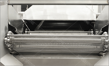 Electric Heating Continuous Conveyor Belt Donut Frying Machine with 580 KG Capacity