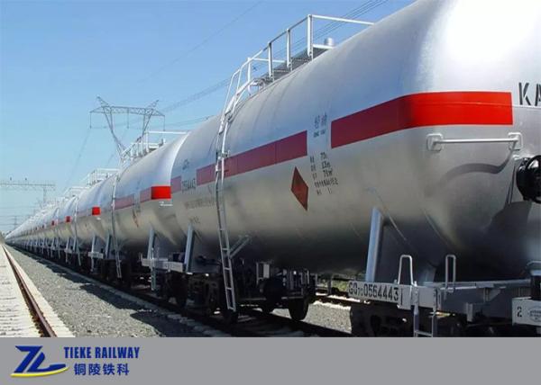 Gas Kerosene Diesel Railway Oil Tank Wagons 70t Light Chemical Fuel Wagon