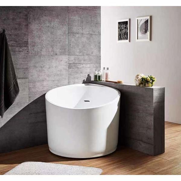 Eco Friendly Black Freestanding Corner Soaking Tub 950*950*720MM