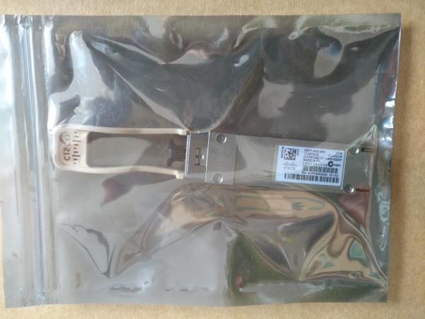 Cisco QSFP-40G-SR4 40GBASE-SR4 MMFトランシーバモジュール