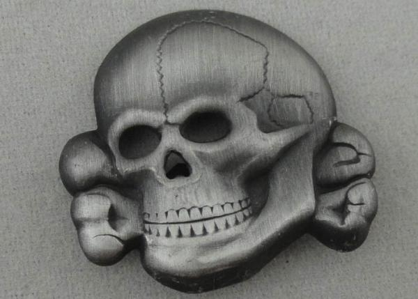 Antique Silver Plating Skull Souvenir Badges Brass Stamped With Brooch Pin