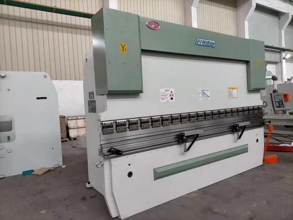 125T Force CNC Hydraulic Press Brake WE67K125/3200 For Metal Fabrication