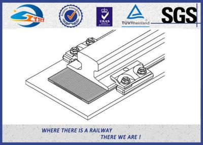 Sistema Railway ISO 2 da asseguração da KP da pintura da cor - peças ajustadas da trilha do grampo do trilho do furo