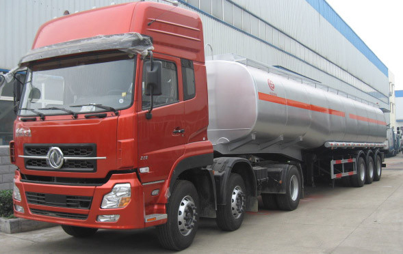 Carbon Steel Insulated Asphalt Tank Trailer , Petroleum Tank Trailers