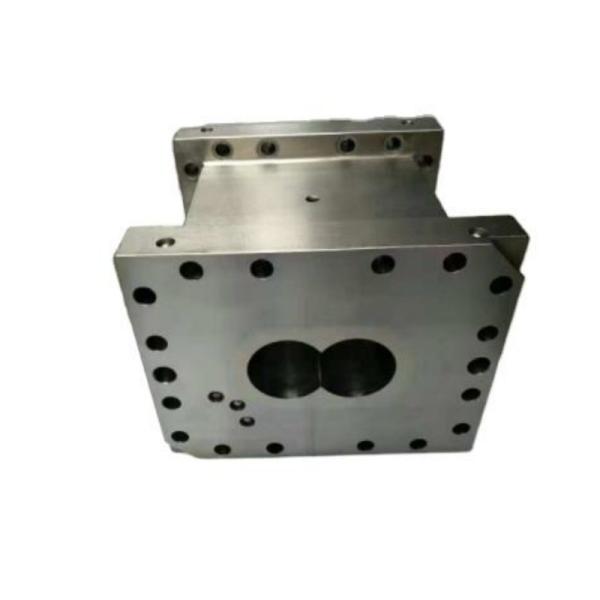 Hardness 58 DIN Screw Barrel Extruder Middle Corrosion Resistance Closed Extruder Barrels