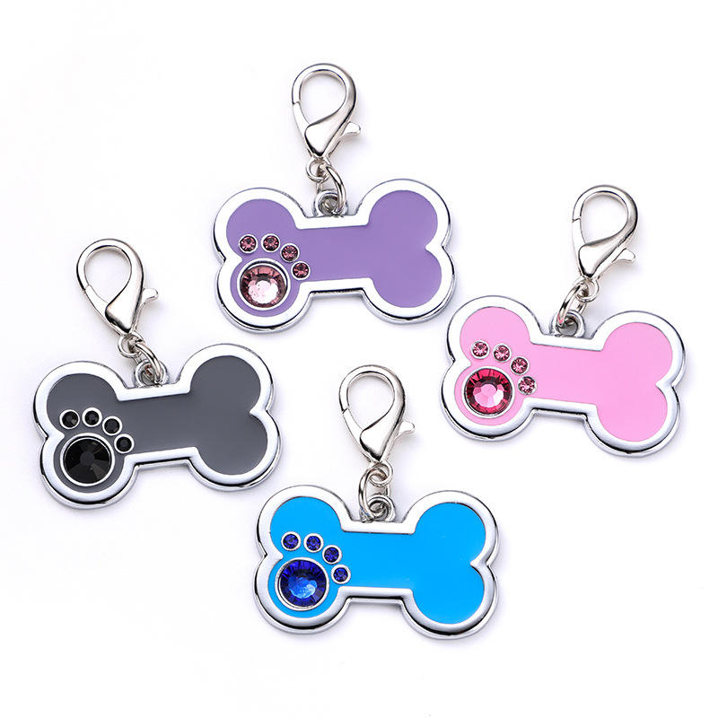 Nom de chien, nom d'animal, pendentif