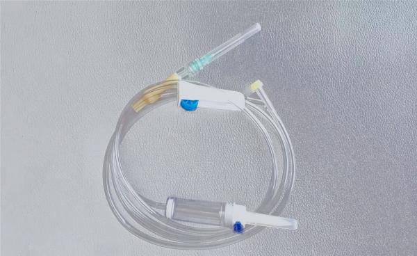 15-60 Drops/ml Disposable Infusion Set with Sterilized Stainless Steel Needle and Medical Grade PVC