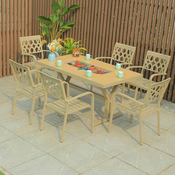 Aluminum Outdoor Rattan Table And Chairs Beach Style