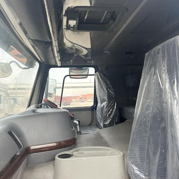 10 Wheel Sinotruk Howo Dump Truck 371HP Euro 3 6x4 with 10 Forward Shift Number