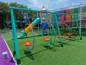 Unpowered Park Children's Multi-person Seesaw Rides Outdoor Playground