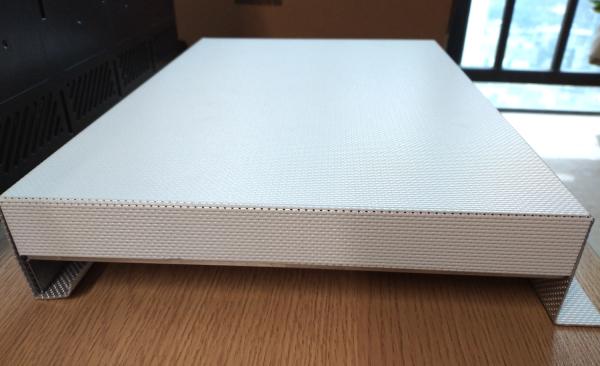 オープン オフィス シームレス メタル セイリング RAL9016 マイクロパフォーレート 音響パネル 防音板