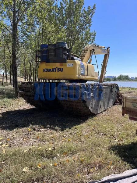 Komatsu PC220 Amphibious Mini Hydraulic Excavator With Compact Structure