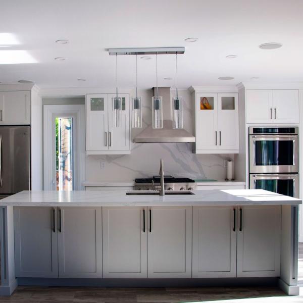 OEM Lacquer Modern White Shaker Kitchen Cabinets Cupboard Wooden Cupboards Furniture For Kitchen