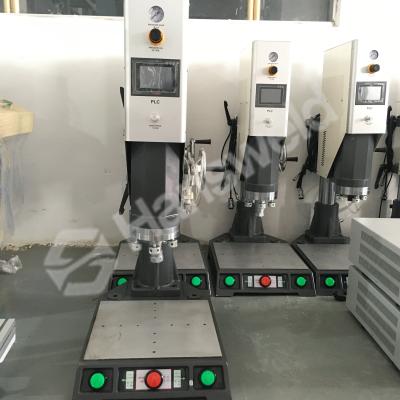 máquina de solda plástica ultrassônica de 15Khz 2600W industrial para a tela não tecida Cust
