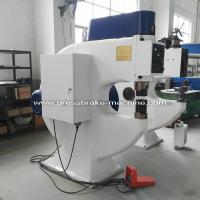 665 Machine de formage de force pour réduire l'angle d'étirement de tôle d'acier