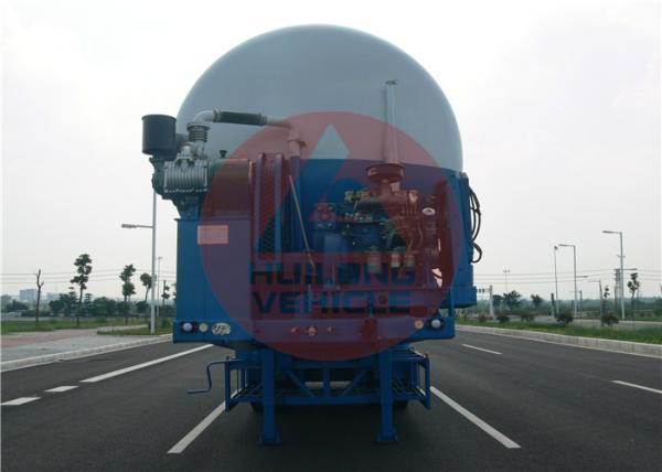 Diesel Engine 40000 L Dry Bulk Tanker 3 Axle Bulk Cement Tanker Strong Bearing