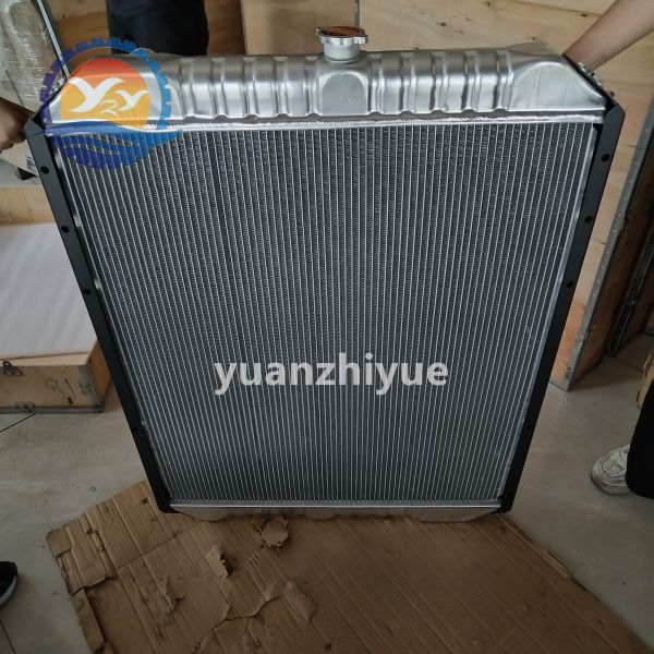 PC200-7 Radiator PC200-7 Excavator Water Tank Radiator 20Y-03-31111 Water tank for Komatsu Engineering Machinery Parts