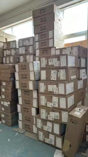 C9300-24P-E 24 Port PoE Switch The Ultimate Networking Solution for Your Business