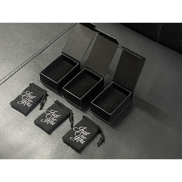 Customized Paper Black Magnet Jewelry Box and Pouches for Your Custom-made Designs