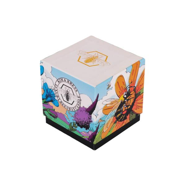 La place colorée de boîte d'emballage de bougie de carton forment 6×6×6cm