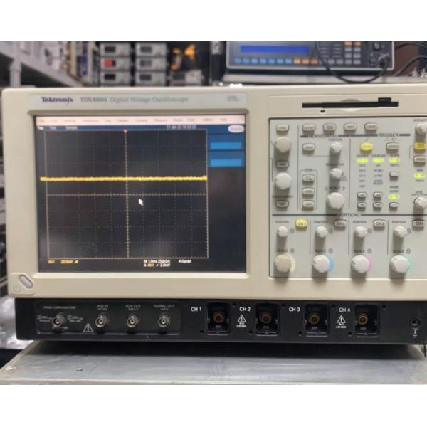 Used Tektronix TDS6604 Digital Storage Oscilloscope with 6 GHz Bandwidth 4 Channels and 20/10 GS/s Sample Rate