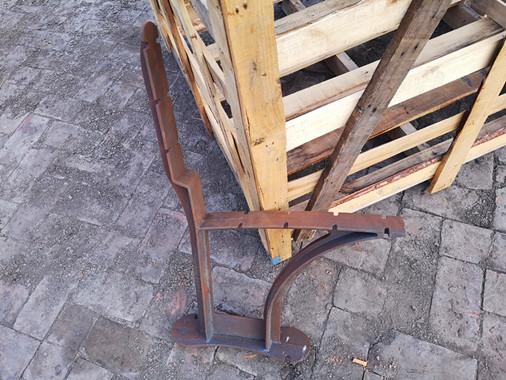 Cast Iron Street Furniture Bench Ends , Fashionable Park Bench Chair For Decoration