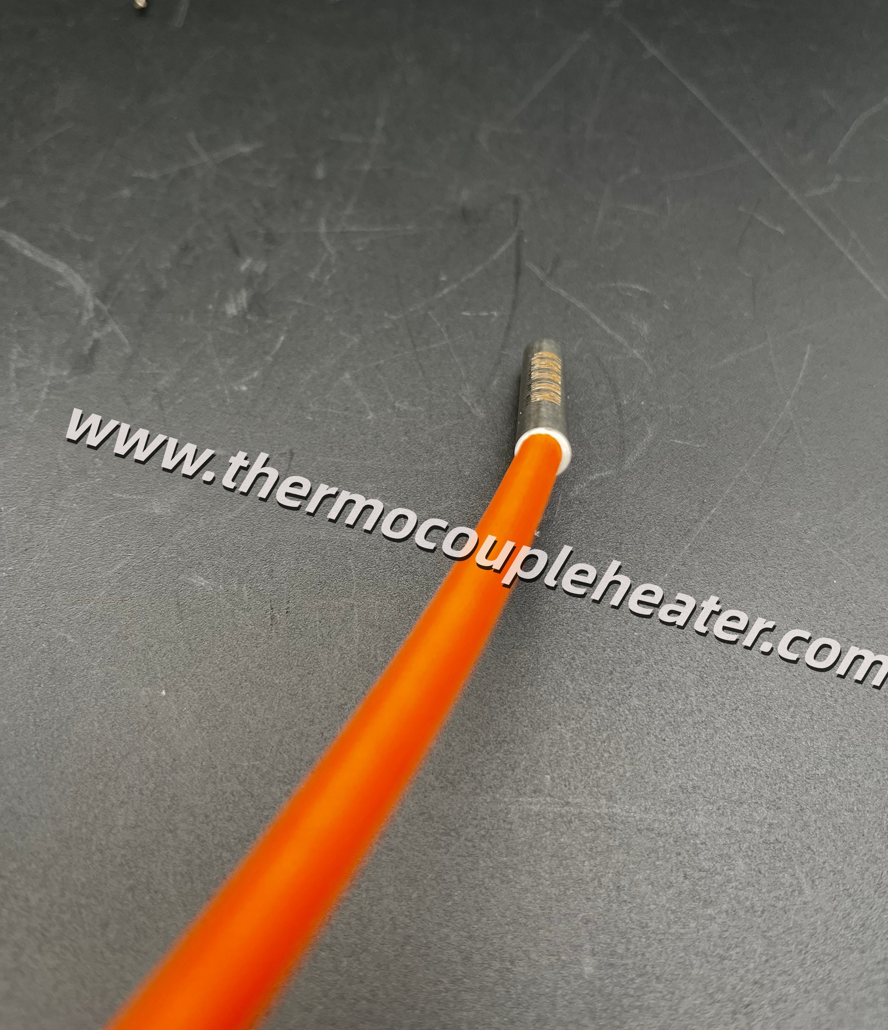Smooth Insertion Cartridge Heater With Crimped Cable And Built-in Thermocouple