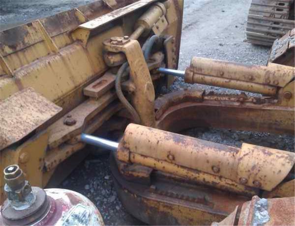 used japan  caaterpillar japan d5h/d5r/d5k/d5n/d5m/japan used caterpillar bulldozer for sale