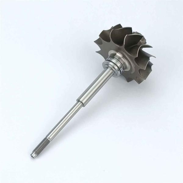 Le moteur est équipé d'un moteur à commande numérique, qui est équipé d'un moteur de commande numérique.
