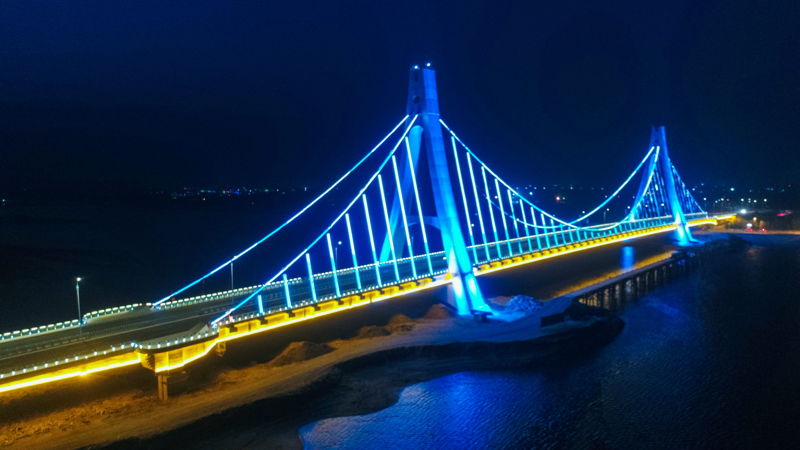 Фасад освещая одну трубку СИД Color/DMX512 привел линейным Адвокатуру приведенную светом пиксела Epistar откалывает ядровый свет управлением музыки