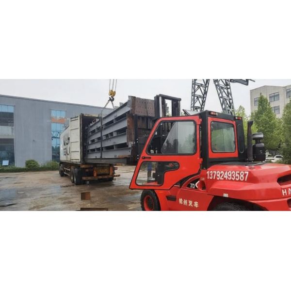 Pre Engineering Prefab Building Workshop Building Warehouse Building Light Industrial Design Workshop Steel Structure