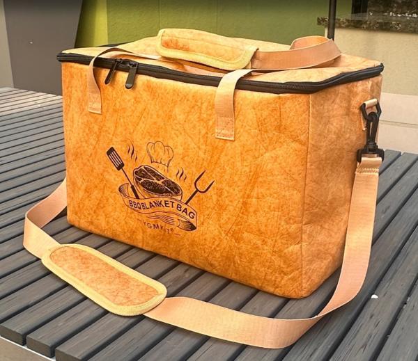Wholesale Customized Size Sturdy Waterproof Insulated Cooler Bag With Handle Resistant To Wear Tear Custom Logo Letter Pattern