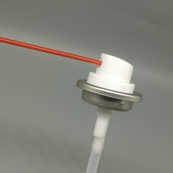 Valve de distribution innovante et durable à 360 degrés pour conteneurs rechargeables de produits ménagers et de soins personnels avec conception anti-colmatage