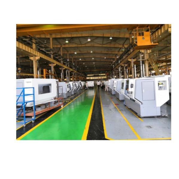 Torno do metal da elevada precisão do servo motor de máquina de gerencio do CNC CAK63135