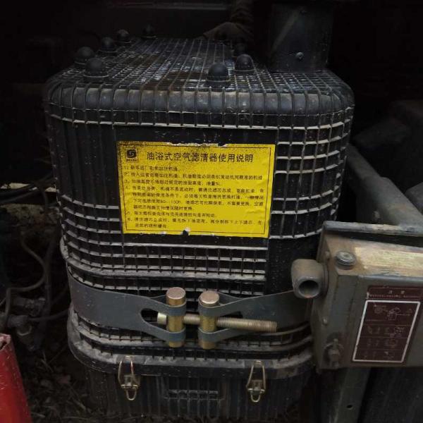 Подержанный Sinotruk Howo 371hp грузовик трактор прицеп голова 6x4 Для продажи