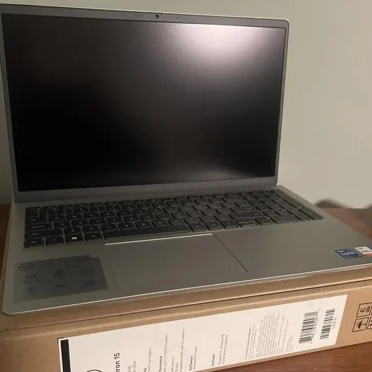 Ins 15 3530 Laptop i7-1355U CPU Inspirons 3530 INS3530-R1828S with Video Memory Type