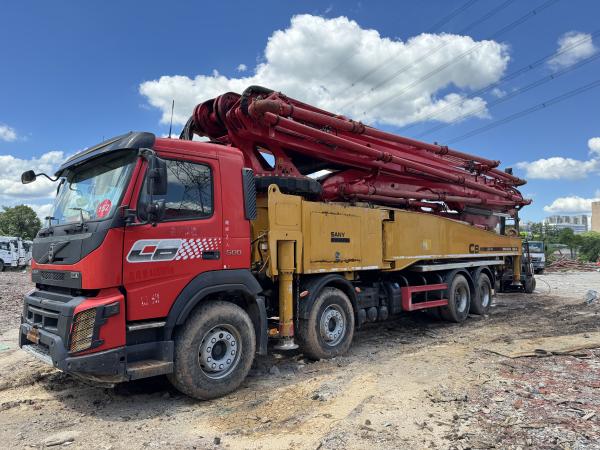 Camions pompes à béton SANY 56M d'occasion entièrement inspectés et garantis