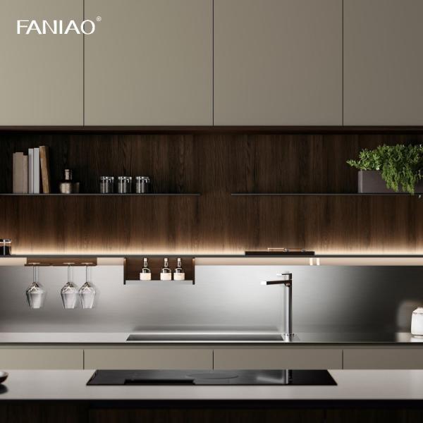 Armário de cozinha de madeira maciça de aço inoxidável de estilo minimalista moderno