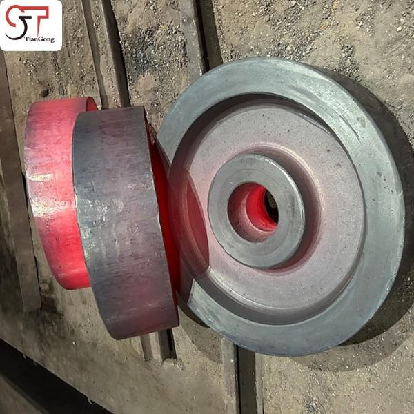 ISO Forgings Crane Rail Wheels Heavy Duty Crane Wheel Open Die Press Forging