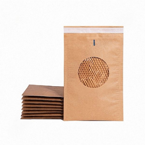 Double Core Custom Paper Mailers 18.5cm Heavy Duty Paperboard Mailers For Phones