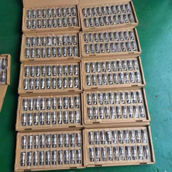 Original SK200-6 SK350-6 Low Pressure Sensor YN52S00016P3 KM15-S45 5 Mpa for Nagano Keiki Pressure Sensor