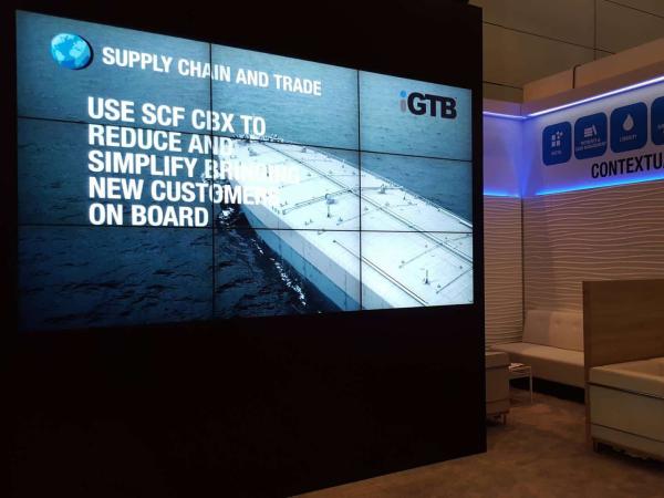 Super Narrow Bezel LCD Video Wall LG Panel With 500 Nits High Brightness