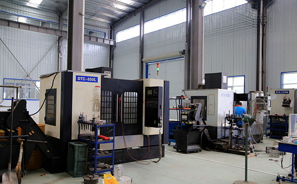 Части Cnc потока Bspt Npt штепсельной вилки ниппели подвергая механической обработке латунные